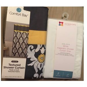 Shower curtain with curtain liner